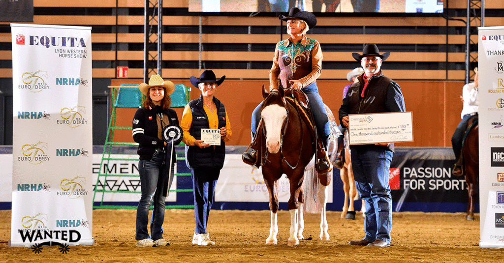 Francesca Sternberg being presented her Chrome Cash check.